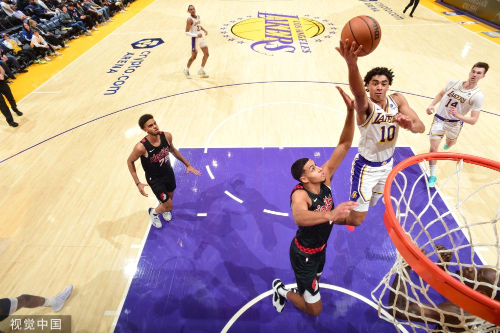 媒体效应 媒体效应