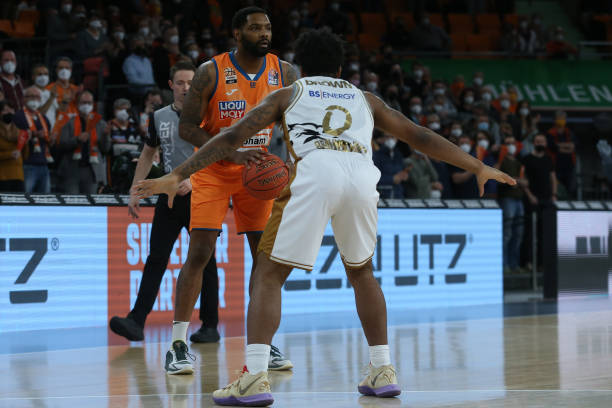 雅得胜利的 雅得胜利的