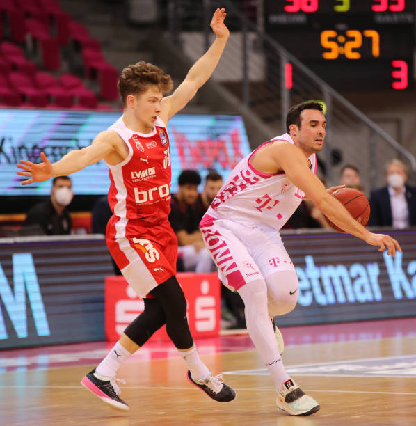 经验不足以 经验不足以