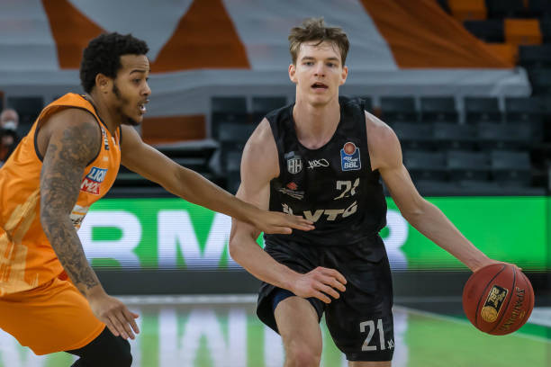 即便卡位优 即便卡位优